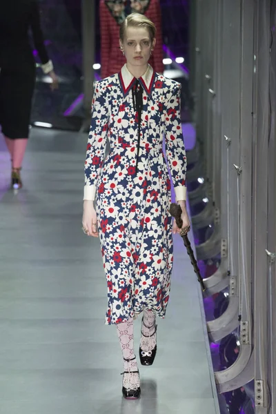 Look 52